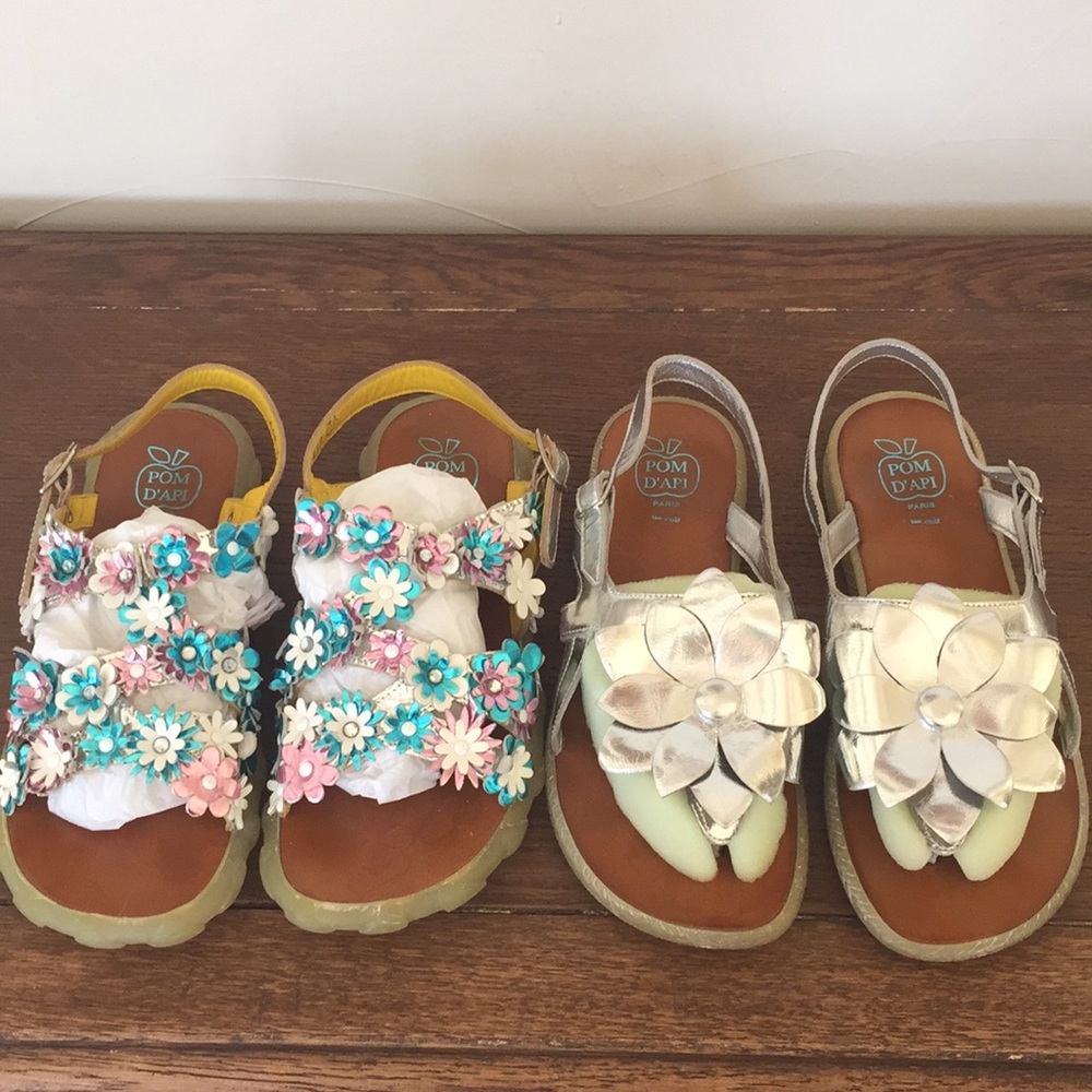 Pom d’ API Sandals